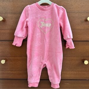 Juicy Couture Baby jumpsuit
